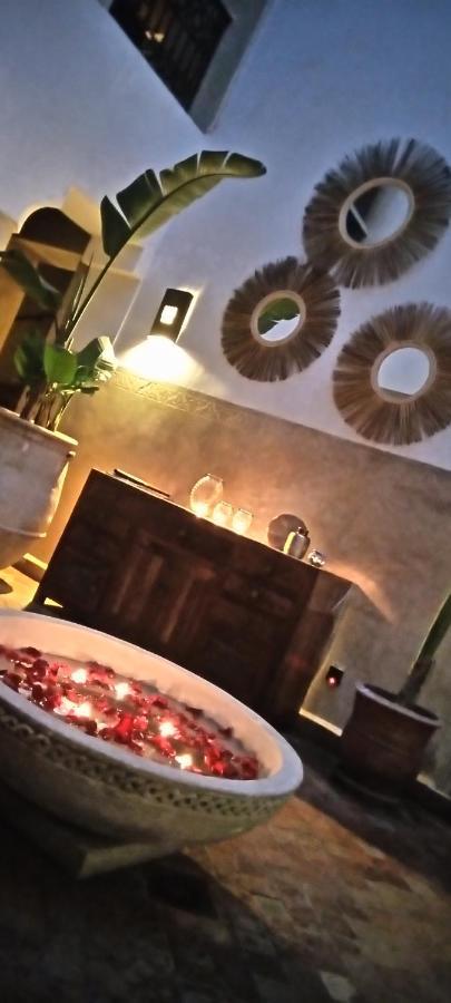 Magnifique Riad dans la médina Marrakesh Extérieur photo